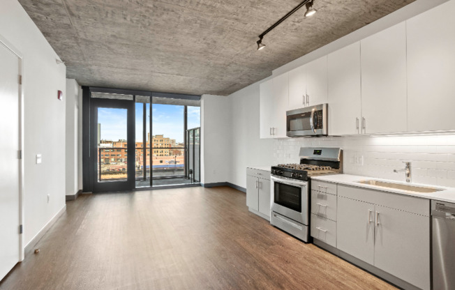 153 N ELIZABETH ST