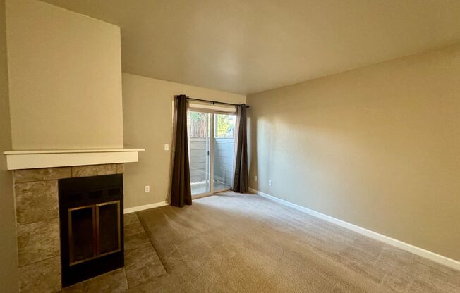 2 beds, 1 bath, $1,650, Unit # 85