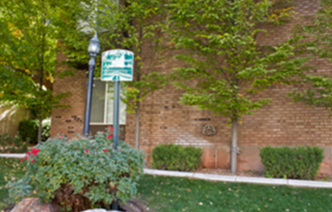 2 beds, 1 bath, 700 sqft, $1,325, Unit 08