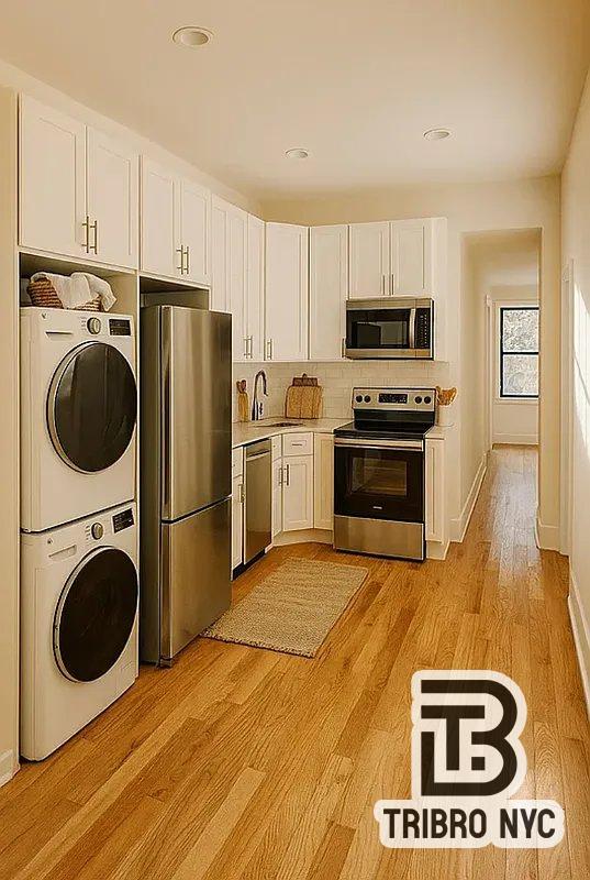 149 E 116 ST