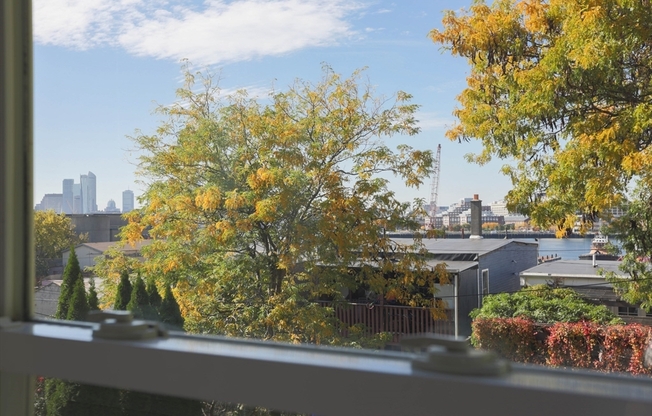 3 beds, 2 baths, 1,500 sqft, $3,950, Unit 2