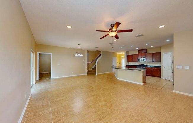 Beautiful 4 bedroom, 2.5 bathroom home in Greenleaf Village at Nocatee!