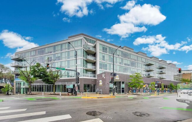 1 bed, 1 bath, 746 sqft, $3,150, Unit 305