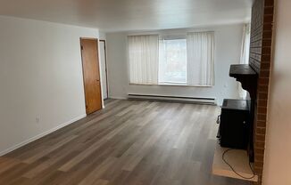 3 beds, 1 bath, 1,020 sqft, $2,150, Unit 3924 Lower Unit