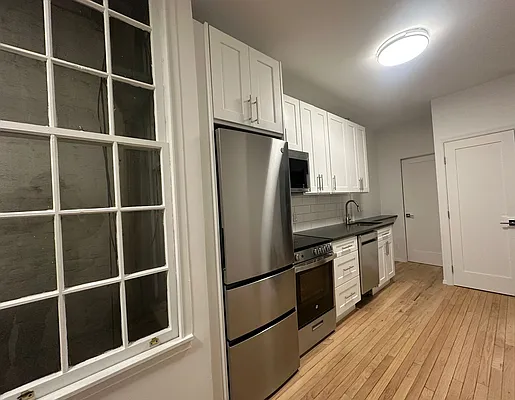 Studio, 1 bath, $4,195, Unit 4W