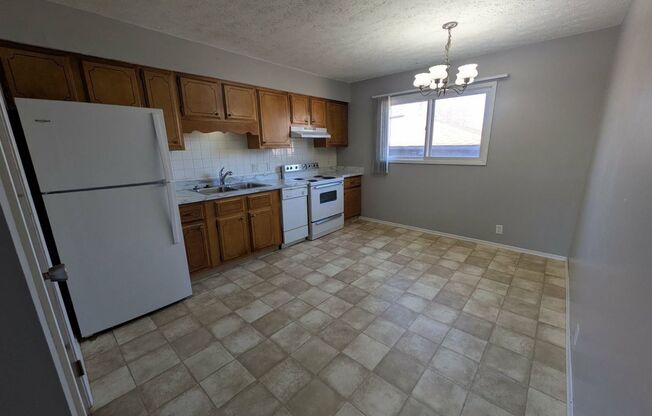 1725 N Iowa (York,NE)