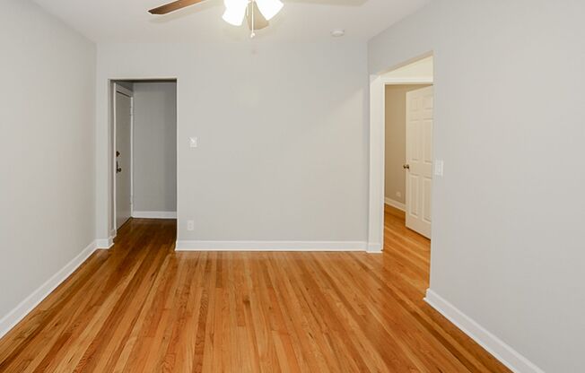 1 bed, 1 bath, 560 sqft, $1,995, Unit 516-220