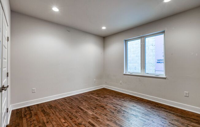 3 beds, 2.5 baths, 1,300 sqft, $2,750, Unit Unit 4
