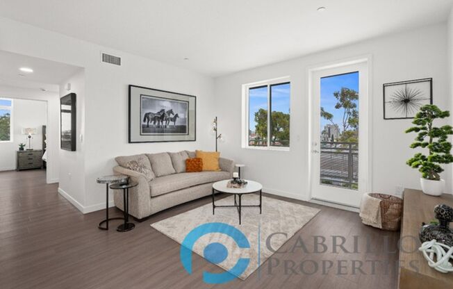 2 beds, 2 baths, 914 sqft, $3,500, Unit 213