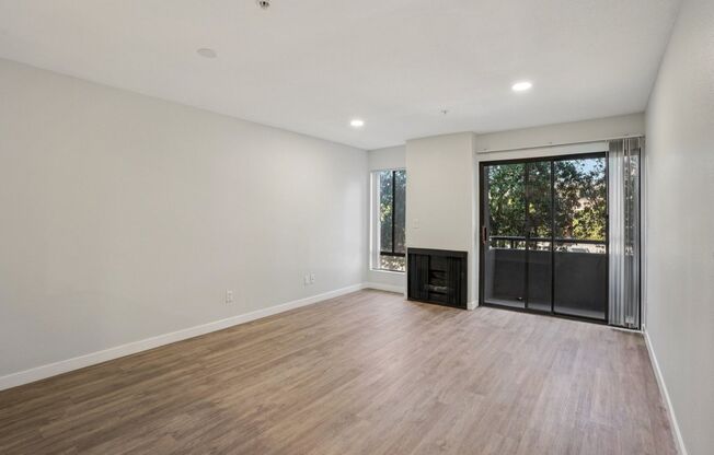 1 bed, 1 bath, 700 sqft, $1,798, Unit 108
