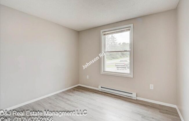 1 bed, 1 bath, 750 sqft, $995, Unit 1895 Johnson Road