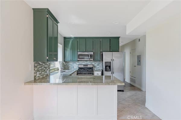 506 BOCCACCIO AVE