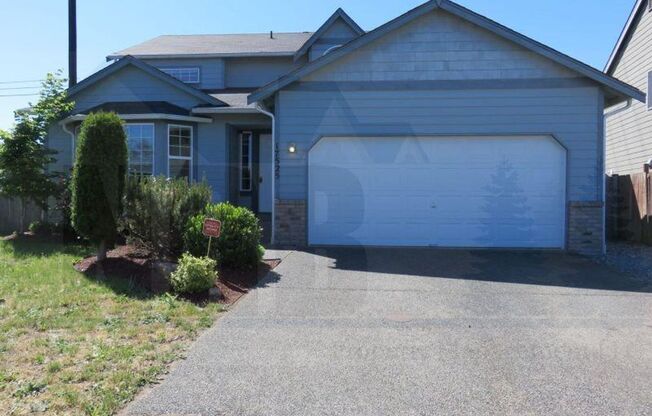 Stunning 4 bd House in Puyallup! $500.00 Move In Credit!