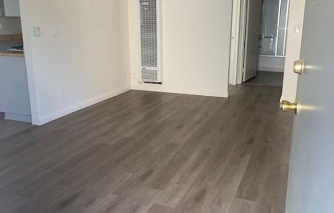 Laurel Canyon Apartments