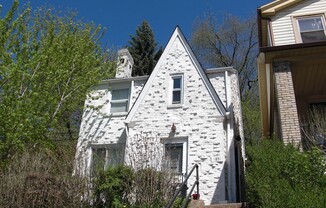 901 - 1851 Capital Avenue