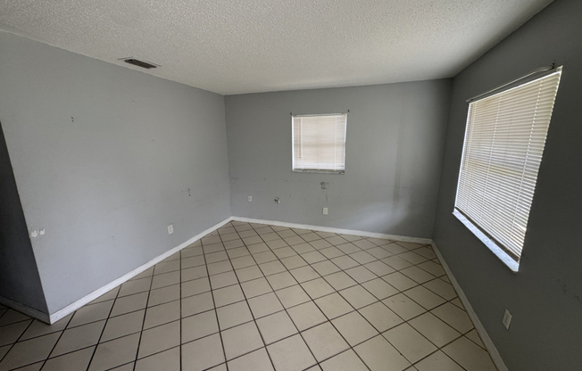 304 TARPON ST