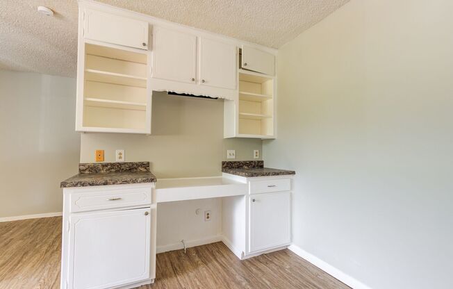 1 bed, 1 bath, 525 sqft, $675, Unit Apartment 05