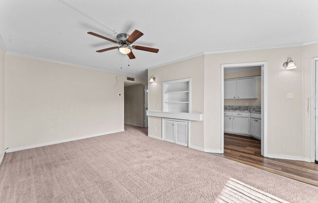 2 beds, 1 bath, 990 sqft, $1,225, Unit #16