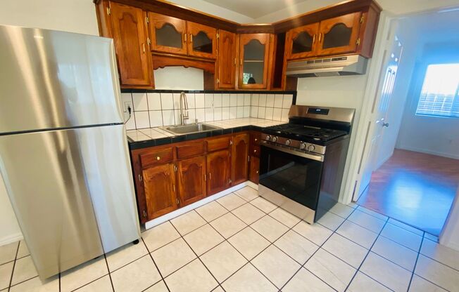 5 Scharff Avenue
