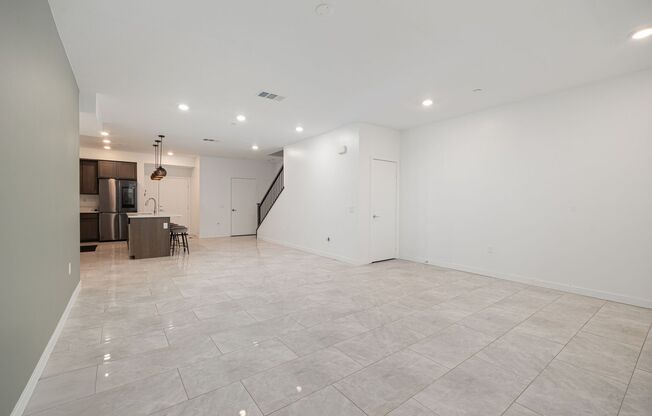 Perfectly located 4-bedroom townhouse in close proximity to Otay Ranch Mall!