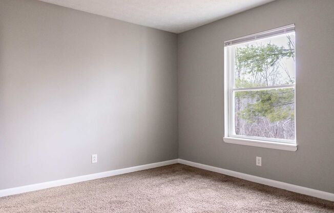 2 beds, 1 bath, 650 sqft, $1,050, Unit E-41