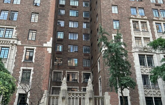 Studio, 1 bath, 300 sqft, $2,750, Unit 917