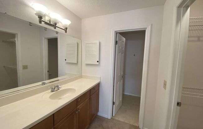 2 beds, 2 baths, $1,750