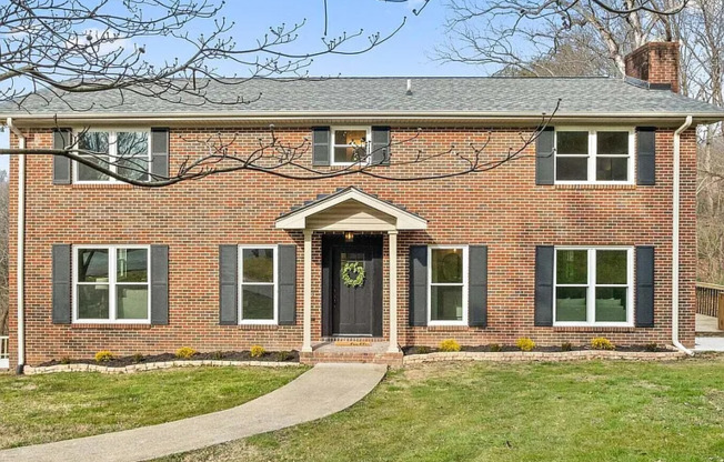 111 PINECONE LN