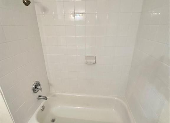 2 beds, 2 baths, $1,350