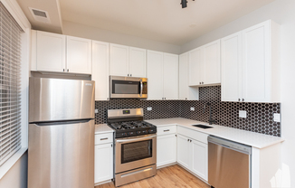 656 W WRIGHTWOOD 215