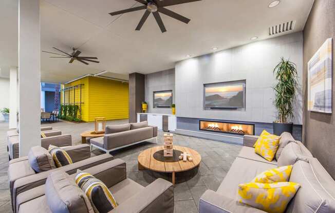 Lounge seating at Marc San Marcos Apartments