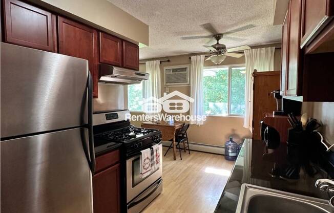 2740 ROSALYN CT