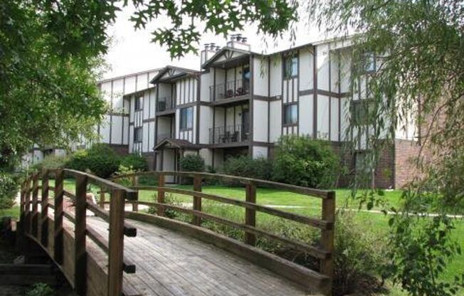 1 bed, 1 bath, 769 sqft, $1,105, Unit WIL-098