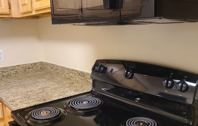 2 beds, 2 baths, 1,000 sqft, $1,990, Unit 14233 #103