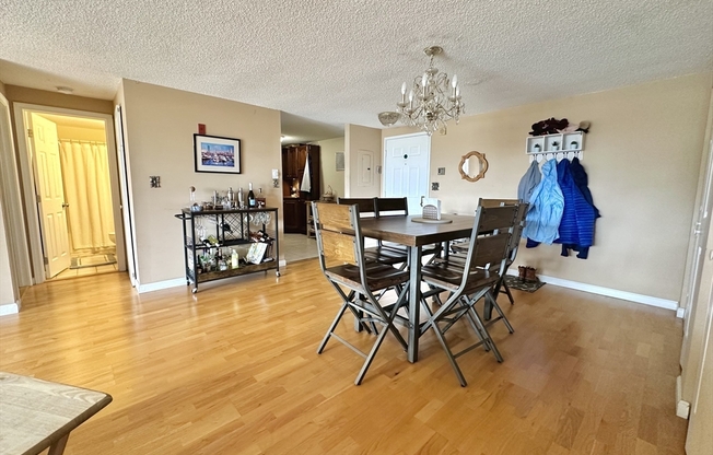 2 beds, 2 baths, 1,140 sqft, $3,100, Unit 505