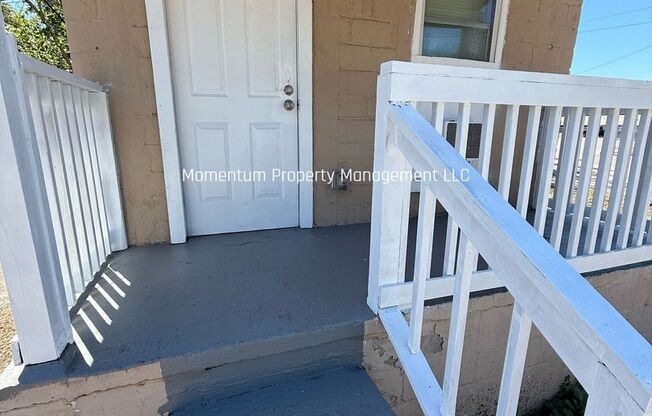 1/1 Ybor Cottage- Move in Ready