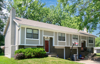 16311 W 141 TER