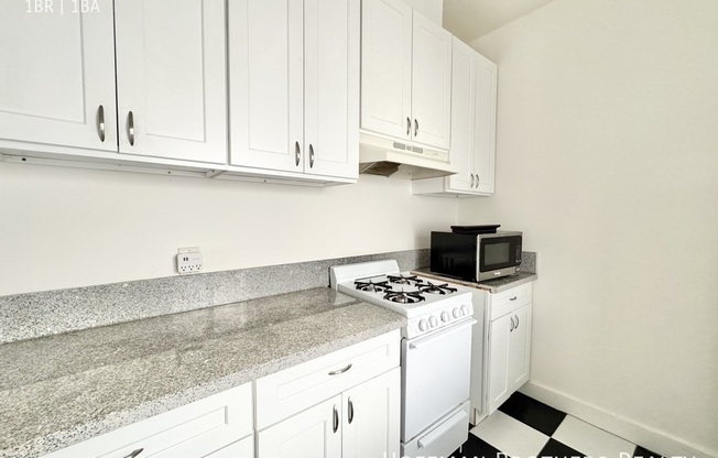 642 S COCHRAN AVE