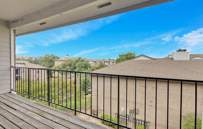 1 bed, 1 bath, 727 sqft, $995, Unit 351