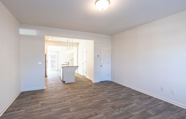 BEAUTIFUL 2 Bedroom Townhome in Cox Mill District - MOVE IN SPECIAL