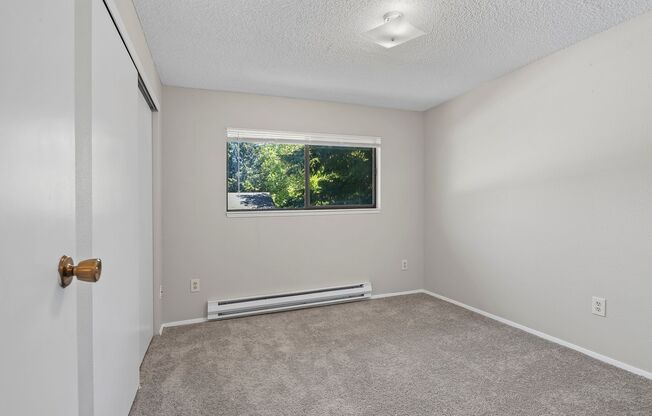 2 beds, 1.5 baths, 960 sqft, $1,395, Unit 12