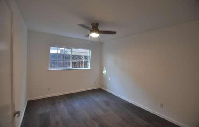 2 beds, 1 bath, 850 sqft, $3,150, Unit A