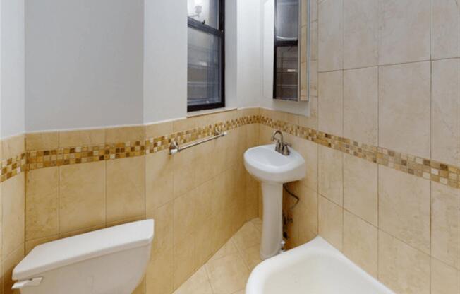 209 West 21st Street 1C