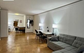 1 bed, 1 bath, $4,695, Unit 6F