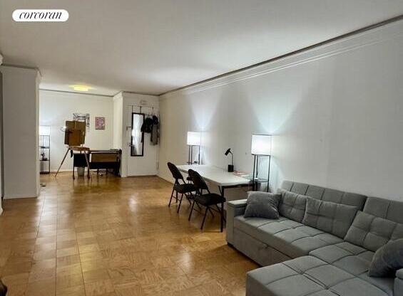 1 bed, 1 bath, $4,695, Unit 6F