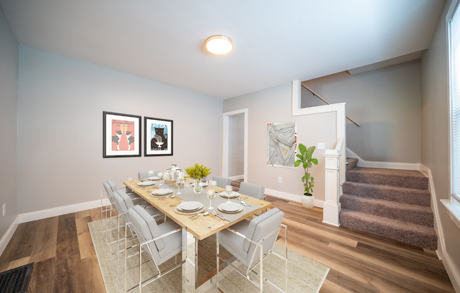 3 beds, 1 bath, $1,495, Unit 701