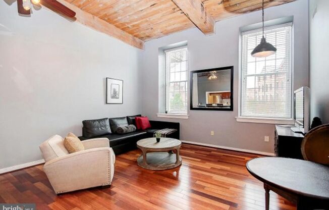 Gorgeous Canton Shipyard 2bd/2ba Condo w/ W/D, Parking Spot and more! Available 12/29