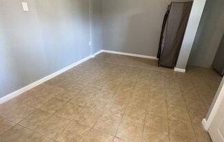 1 bed, 1 bath, $900, Unit Back Unit