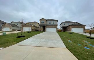 4 beds, 2.5 baths, $1,995