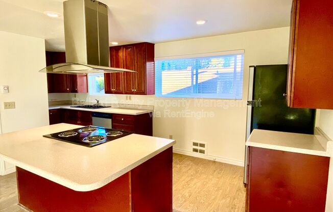 1476 NORTHWEST 70 ST